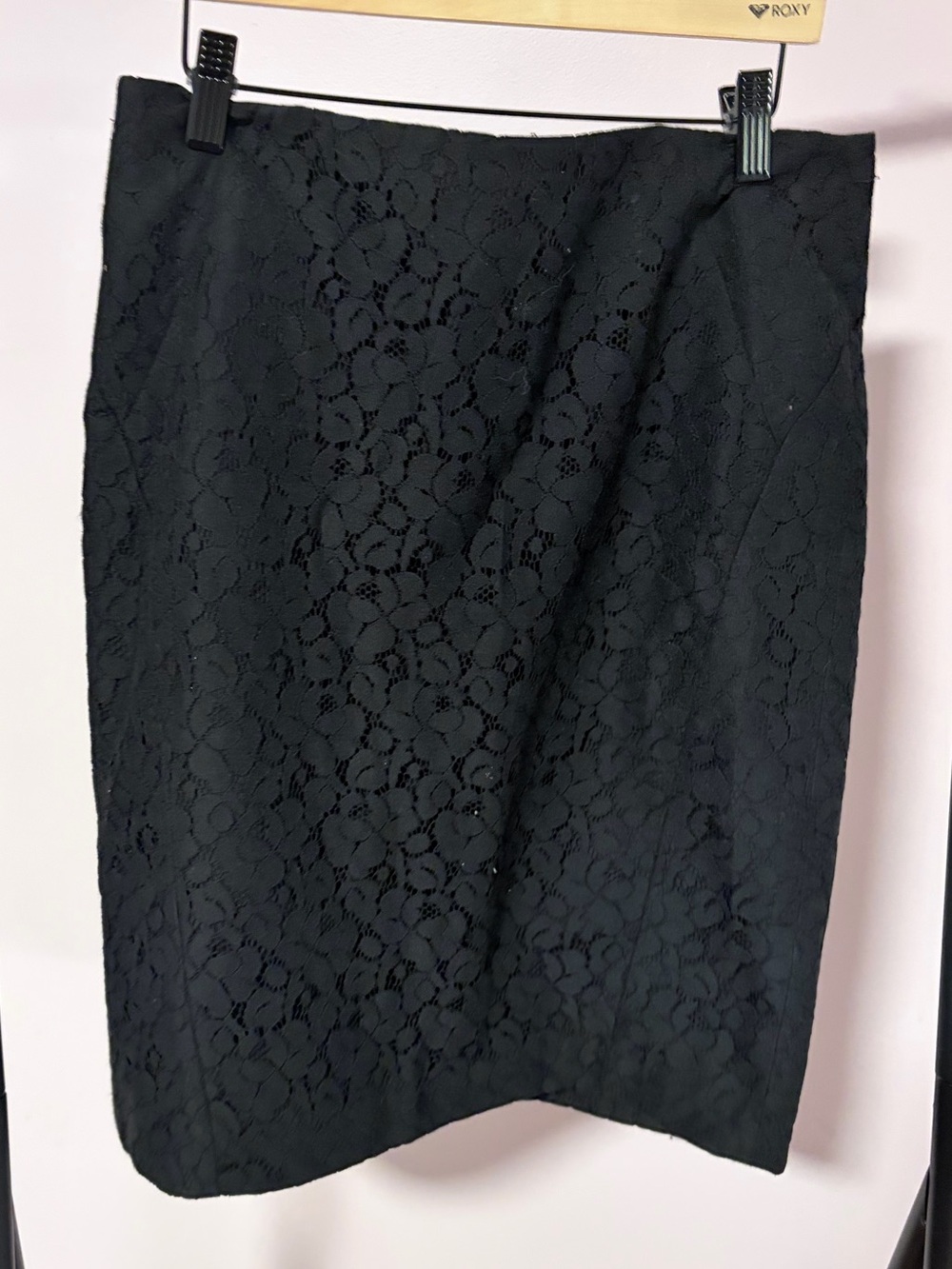 The Limited Black Floral Lace Lined Pencil Skirt, Noticeable Zip, Size 2